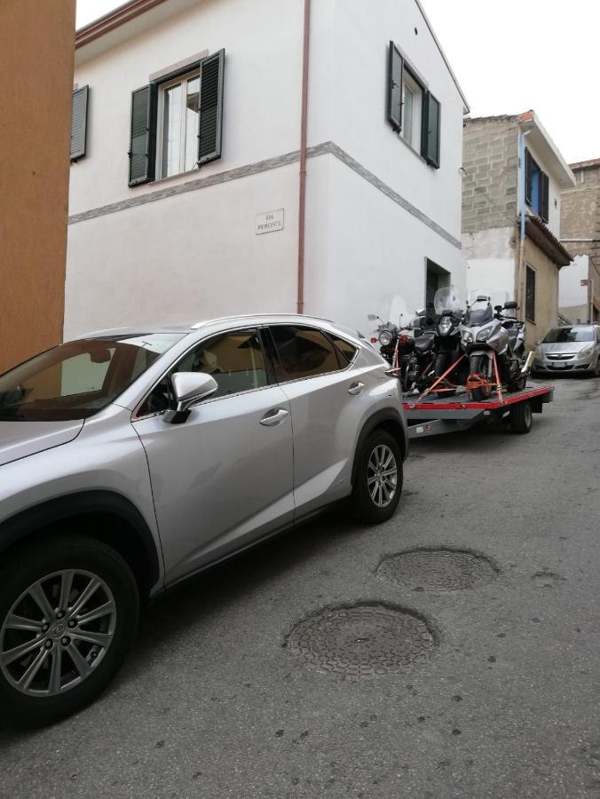 Appartamento Mary Oliena Kültér fotó