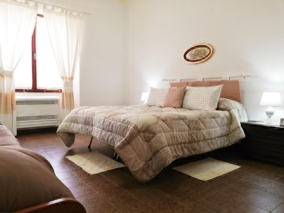 Appartamento Mary Oliena Kültér fotó