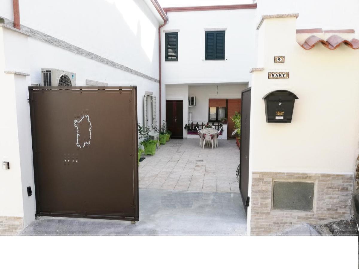 Appartamento Mary Oliena Kültér fotó