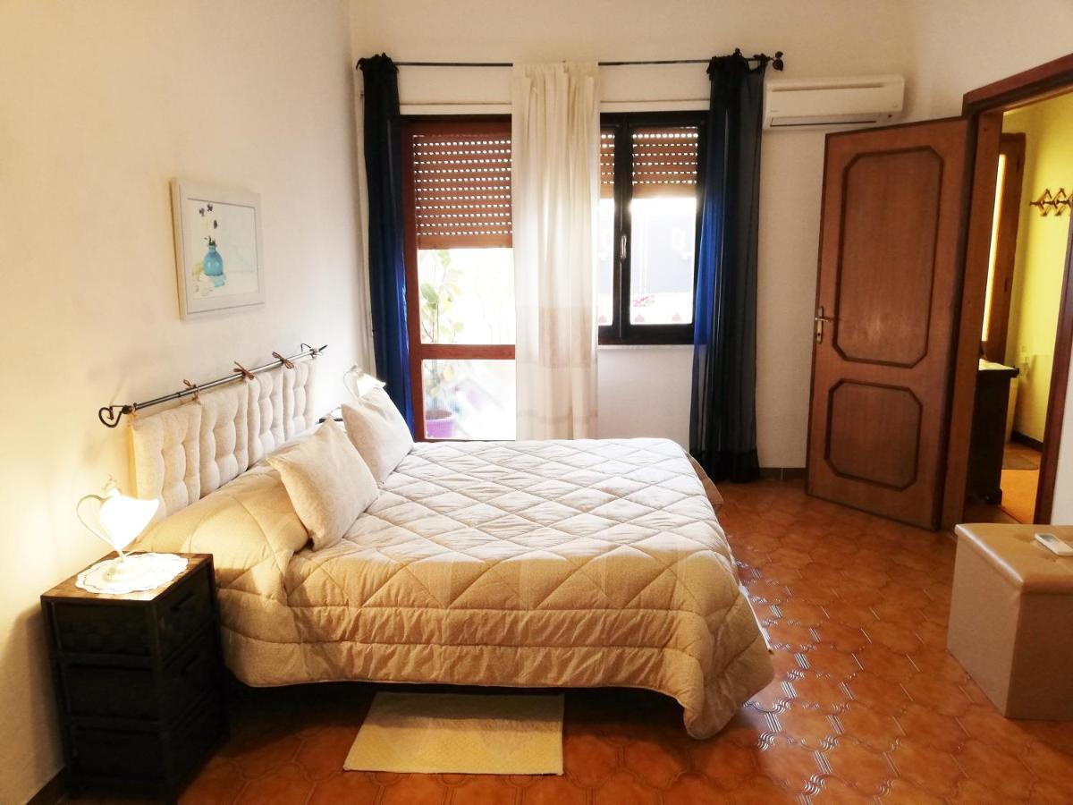 Appartamento Mary Oliena Kültér fotó